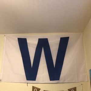 fly the W cubbies flag